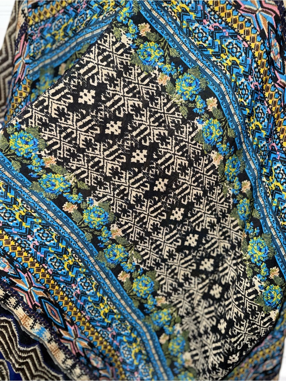 Boho Floral & Geometric Kimono Wrap - Black & Blue - Picture 2 of 5